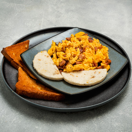 Huevos Jamón y Queso